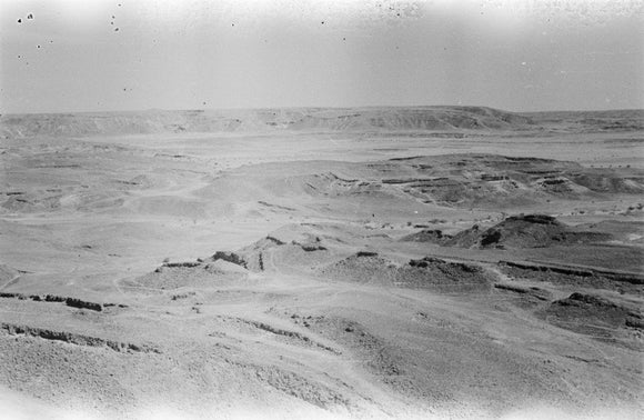 Desert landscape in the Shib ...