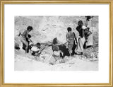 Rashid men digging a well