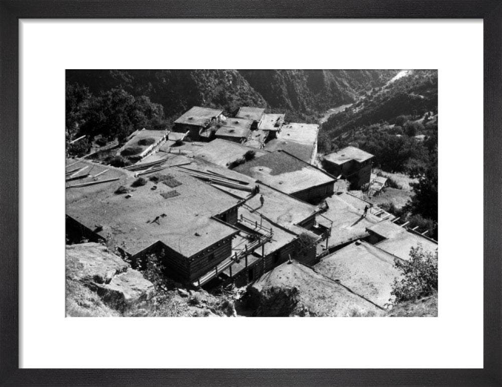 Houses in the Kamdesh valley – Pitt Rivers Museum Prints
