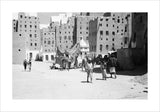Street in Shibam. Tall houses ...