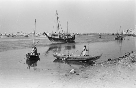 View of dhows (sailboats) and ...